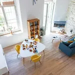 Gubernatis - Beautiful Duplex With Terrace